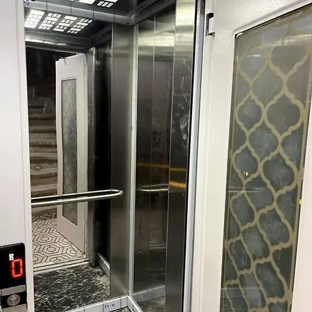 Deluxe Cozy Flat In Taksim 3 * Provincia di Istanbul